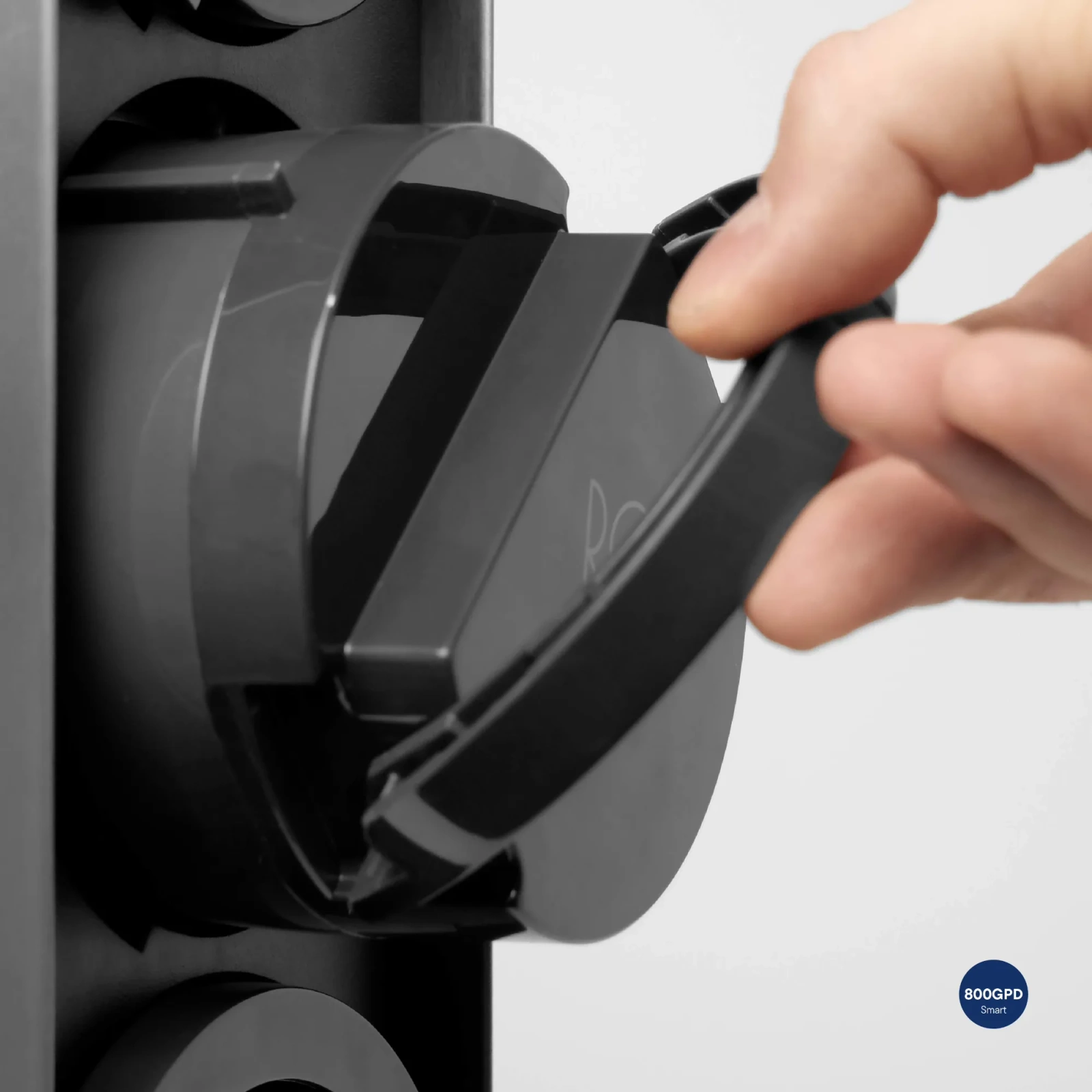 Midea osmoza 800GPD z WiFi aplikacją i elektronicznym kranikiem - obrazek 4